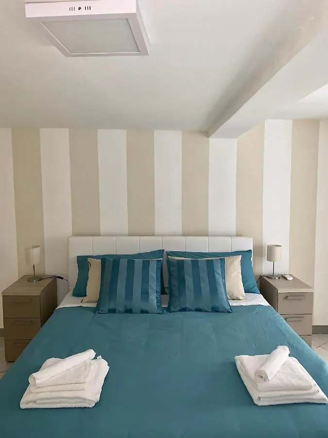Nicotera Home Naples